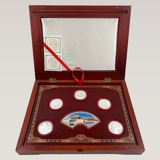 ČÍNA - Zakázané mesto, sada strieborných 10 yuanov 1997 proof v drevenej etui